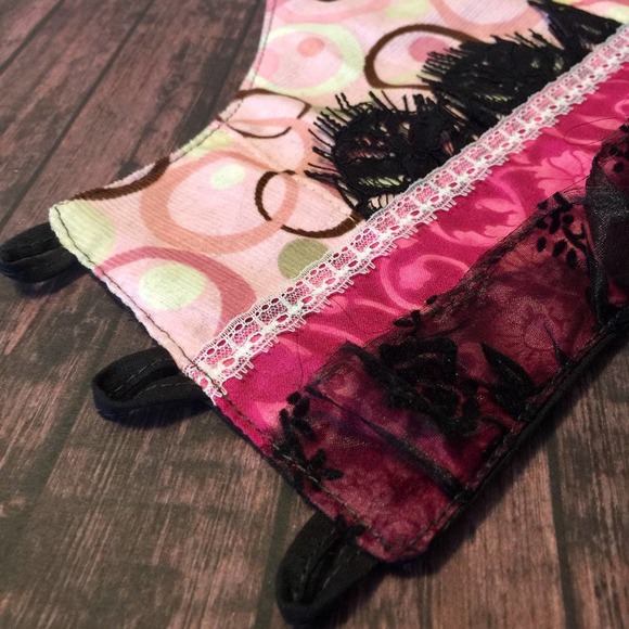 Pink victorian cottagecore hippie bohemian upcycled fabric cuff bracelet - Picture 5 of 10